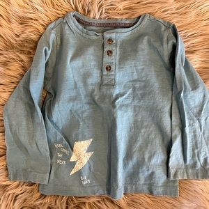 Gymboree boys 3T long sleeved T-shirt, distressed graphic. Excellent condition.